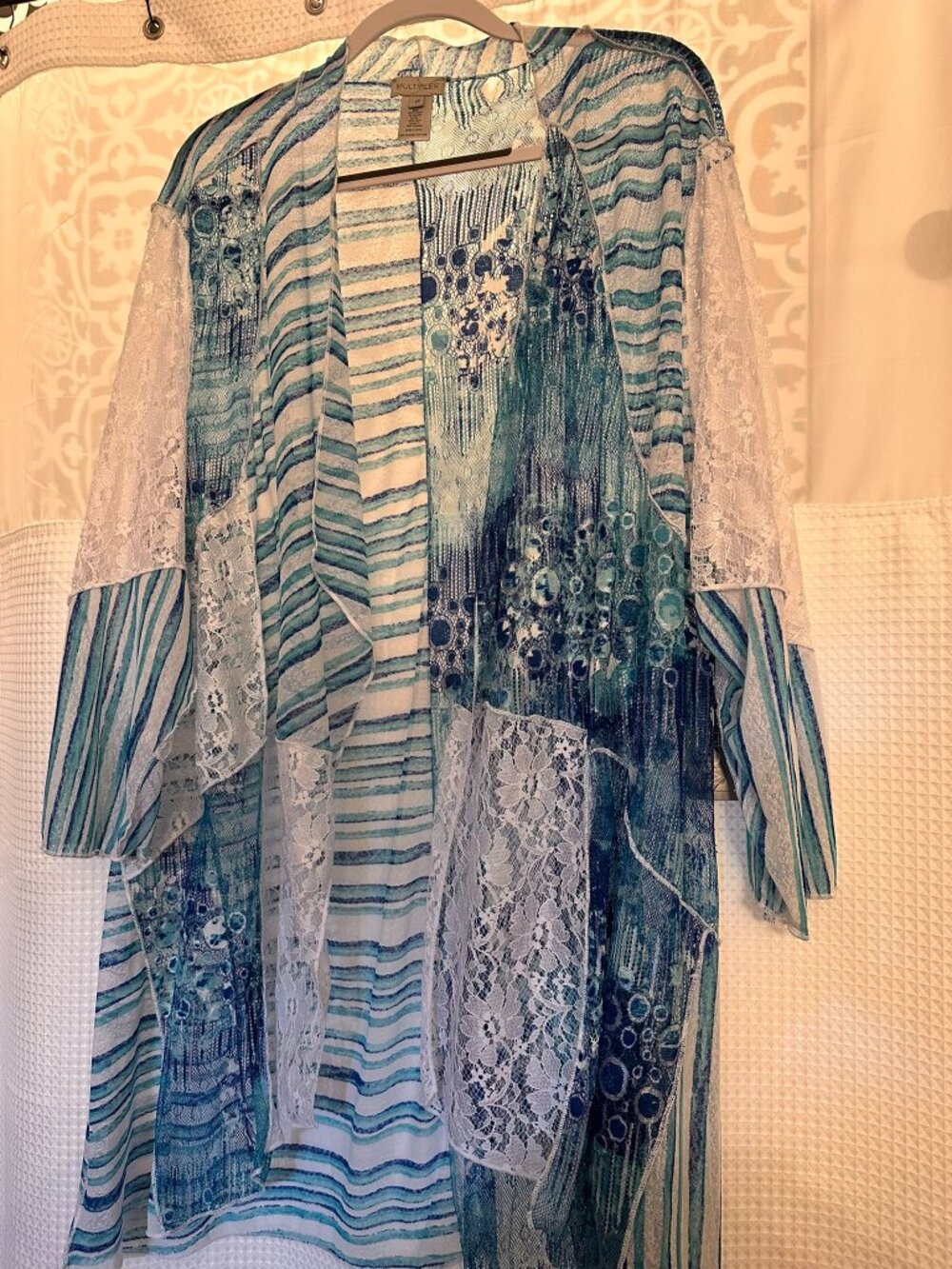 Blue beach cover-up 2X Mixed prints and lace